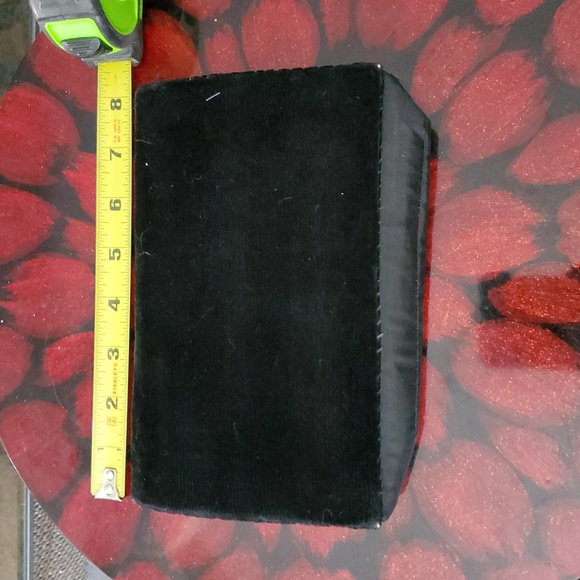 Black wallet with front decorative design - Picture 2 of 5